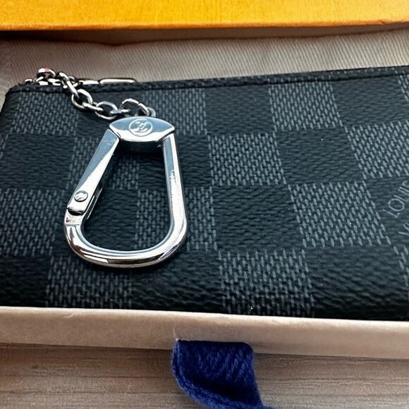 Authentic Louis Vuitton Graphite Key Pouch | new never used | 100% authentic - Picture 3 of 13